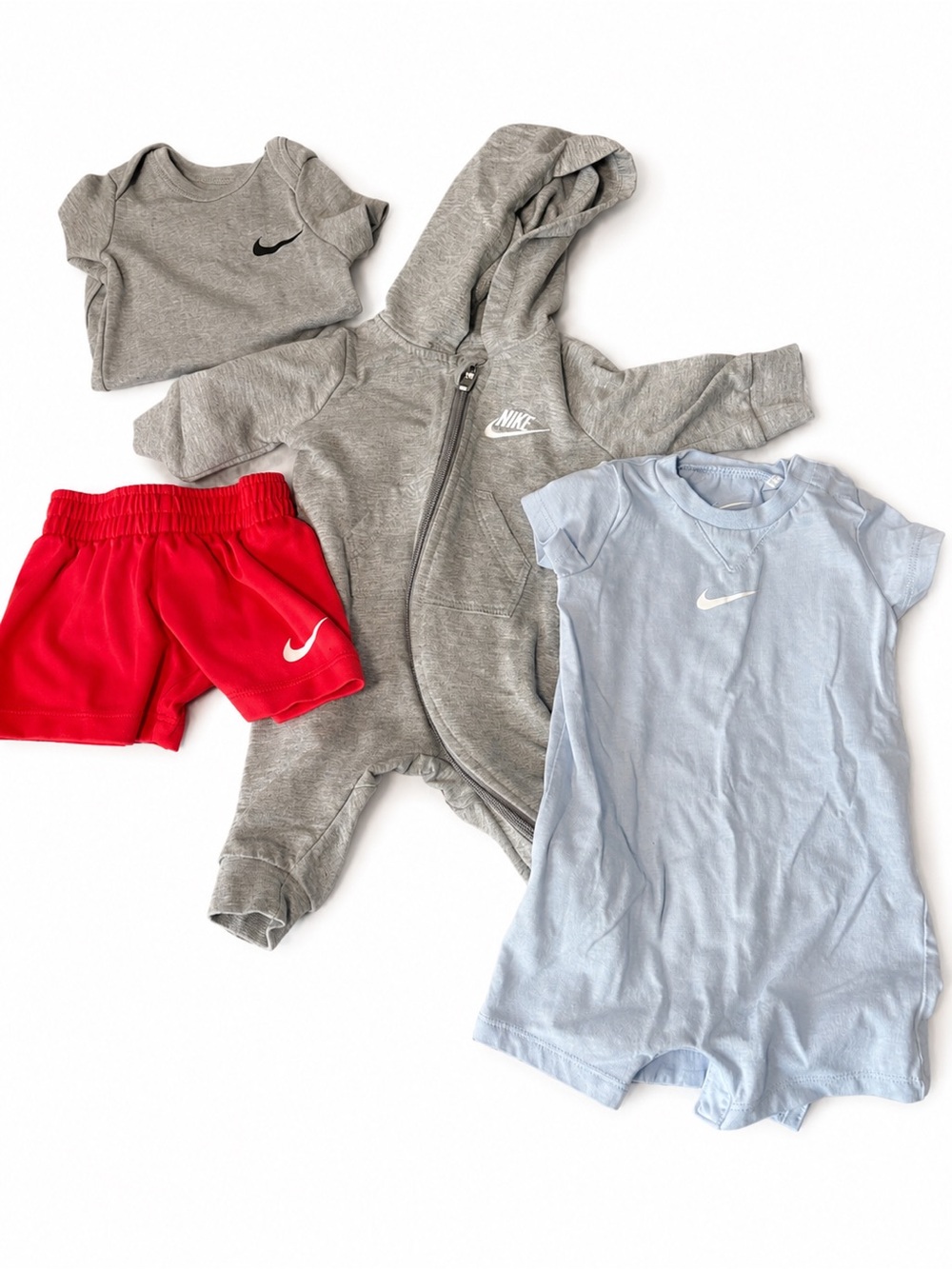 Nike Kids 4-Piece Set - Gray, Light Blue & Red